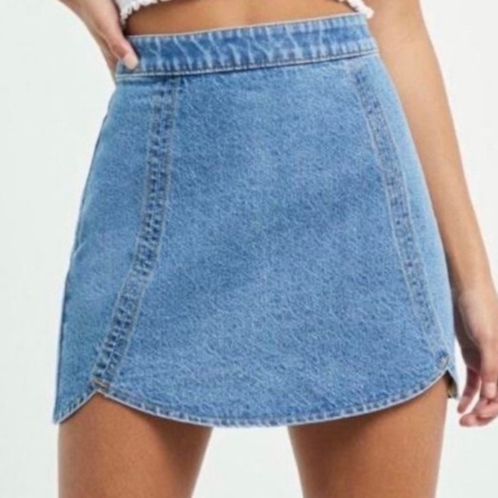 Pacsun LA Tulip Mini Skirt